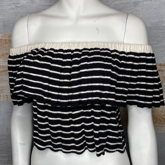 Urban Outfitters Tops - Urban Outfitters off the shoulder ruffle top black and cream XSmall